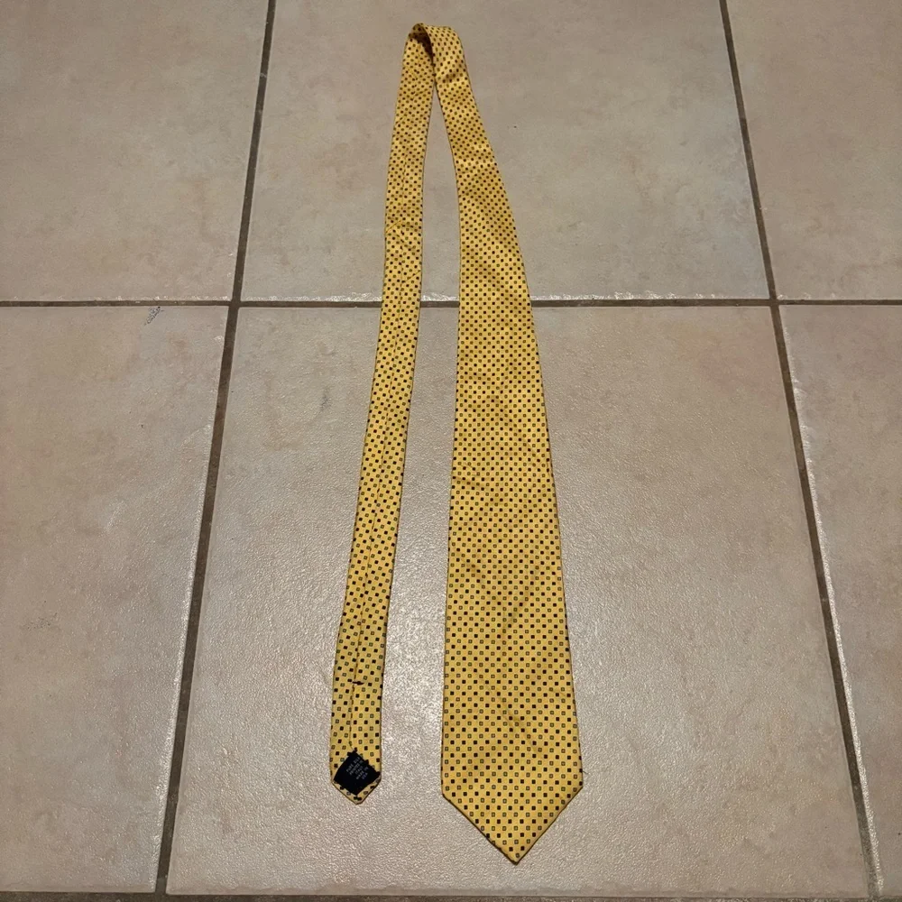 Vintage Brooks Brothers Makers Yellow Silk Tie with Blue Geometric Square